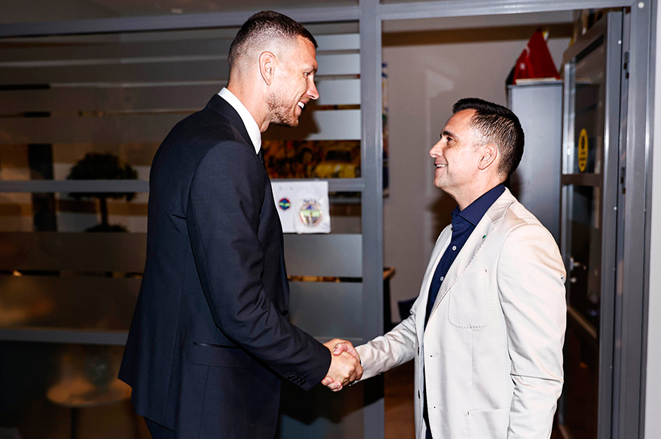 Mario Branco'dan "Dzeko ayrılacak mı?" sorusuna yanıt