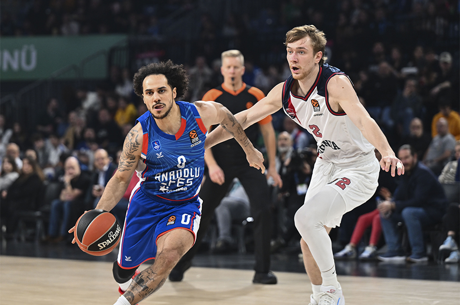Anadolu Efes sahasında Baskonia'ya kaybetti