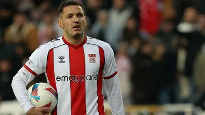 Rey Manaj için transfer yanıtı: Sivasspor'dan ayrılacak mı?