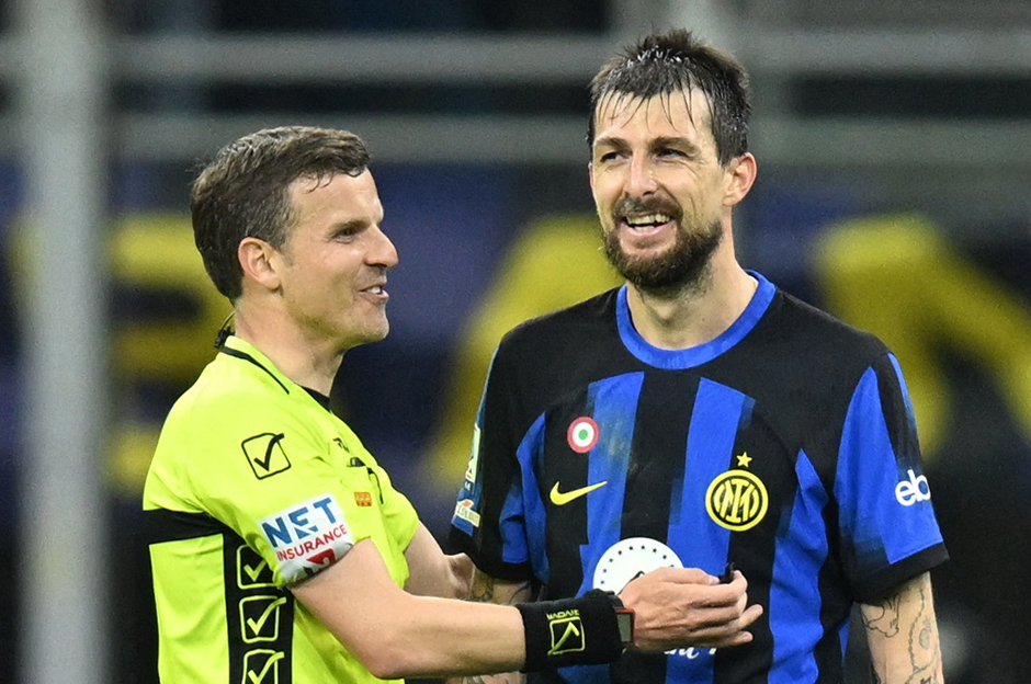 Irkçılık iddiaları sonrası milli takım kadrosundan çıkarıldı