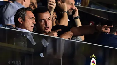 Fenerbahçe 3 futbolcudan vazgeçti: Alınan cevapla hemen masadan kalkıldı