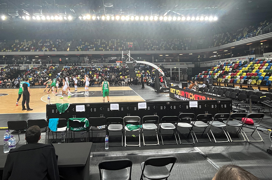 Sıra dışı olay: Bursa Uludağ Kadın Basketbol Takımı sahaya 5 kişiyle çıktı