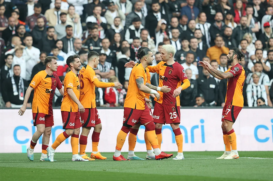 Galatasaray'da sezon sonu 5 ayrılık; birisi kulübeye - 1 Galatasaray'da sezon sonu 5 ayrılık; birisi kulübeye - 1