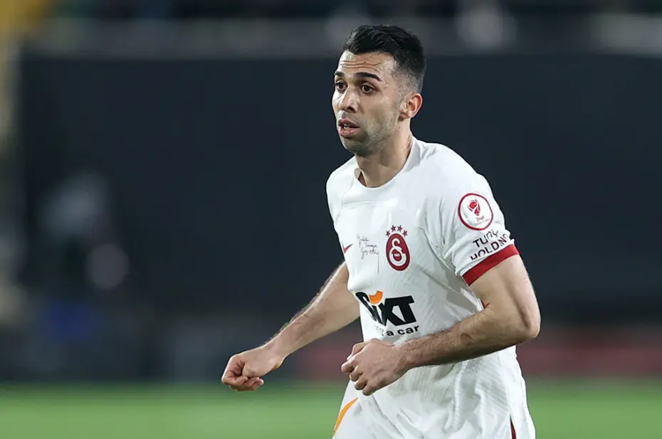 Galatasaray'a veda etti, en az 4 yolcu daha var - 9 Galatasaray'a veda etti, en az 4 yolcu daha var - 9