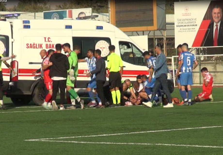 Korkutan sakatlık: Futbolcunun dili boğazına kaçtı