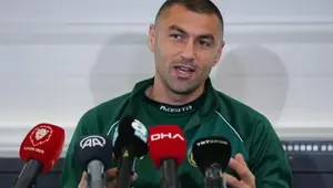 Burak Yılmaz tarih verdi! Her şeyi anlatacak Burak Yılmaz tarih verdi! Her şeyi anlatacak