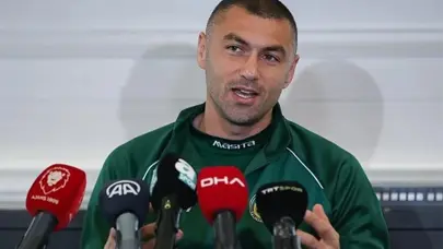 Burak Yılmaz'dan kariyeriyle ilgili flaş karar