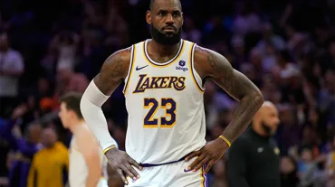 LeBron James'in basketbolu bırakacağı tarihi açıkladı