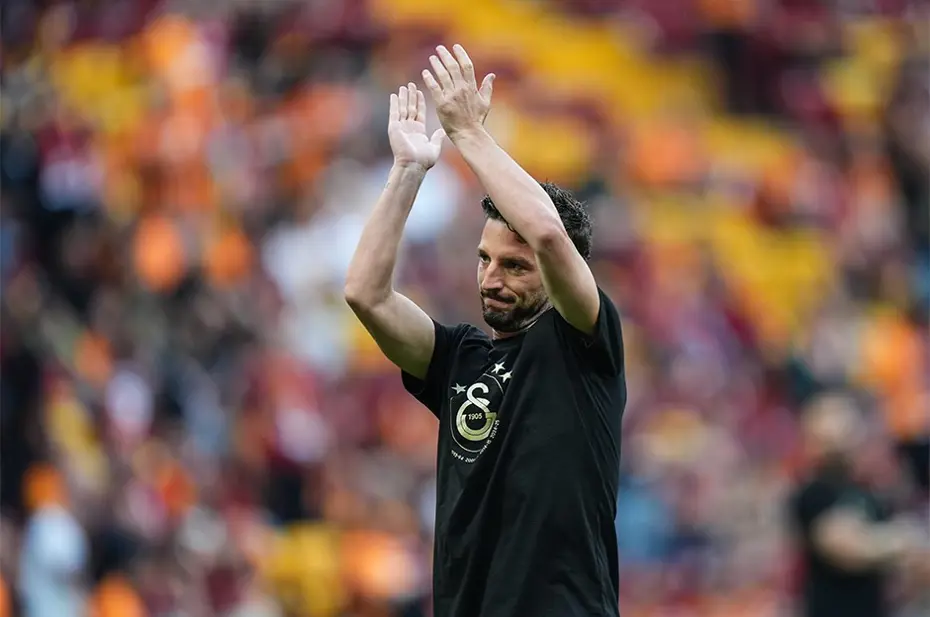 Muslera ve Mertens Galatasaray'da son maçına çıktı: Omuzlarda veda ettiler - 3