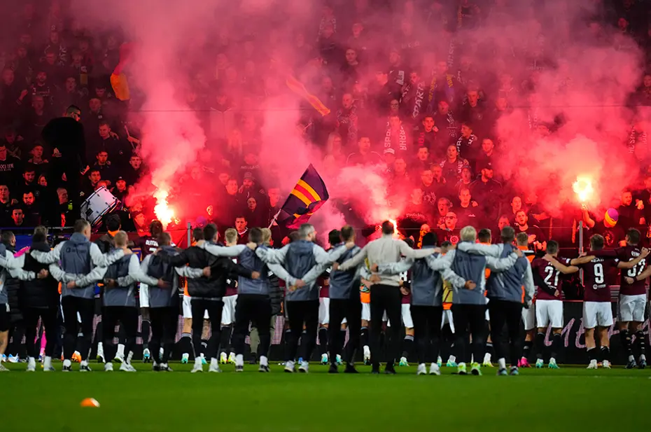 Dünyanın en iyi taraftar grupları açıklandı: İlk 10'da 2 Türk takımı yer aldı - 6