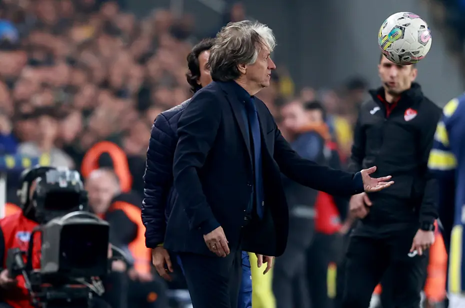 "Fenerbahçe'nin bu psikolojiyle sezonu tamamlama ihtimali yok" - 8 "Fenerbahçe'nin bu psikolojiyle sezonu tamamlama ihtimali yok" - 8