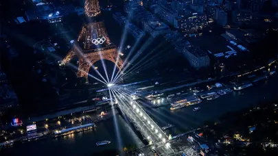 2024 Paris Olimpiyatları: Açılış töreninden kareler