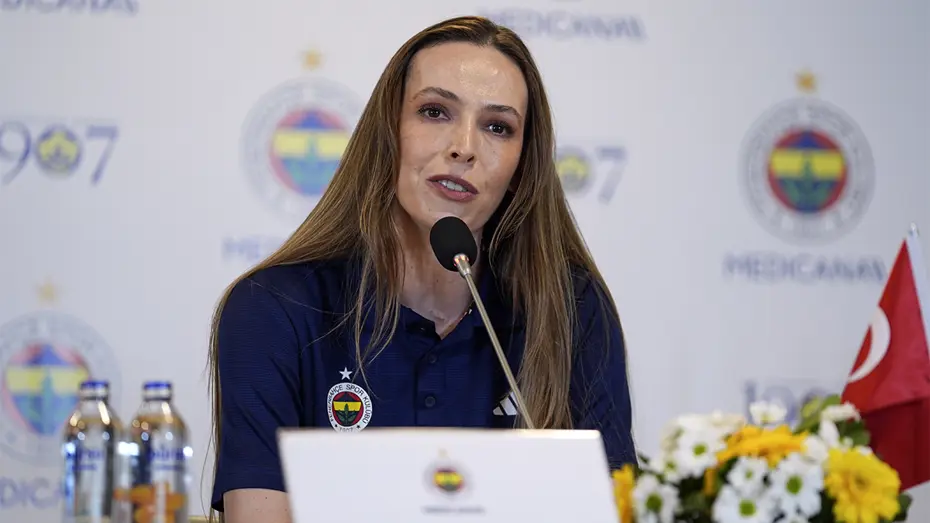 Eda Erdem'i Fenerbahçe'de 20. yıla taşıyacak imza: Sadettin Saran "Bu bir veda değil" diyerek duyurdu - 4