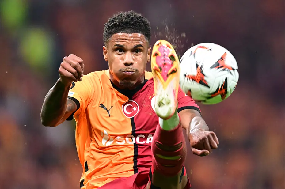 Galatasaray'da yeni sezonun ilk transferi: Sözleşmesindeki madde ortaya çıktı - 1 Galatasaray'da yeni sezonun ilk transferi: Sözleşmesindeki madde ortaya çıktı - 1