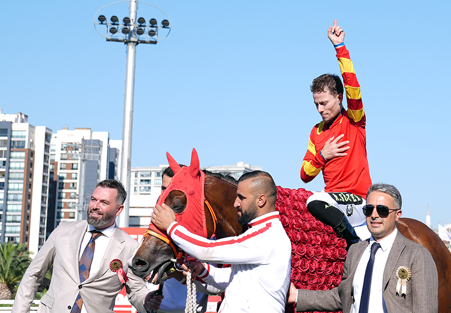 98. Gazi Koşusu'nu Dragon Flame kazandı