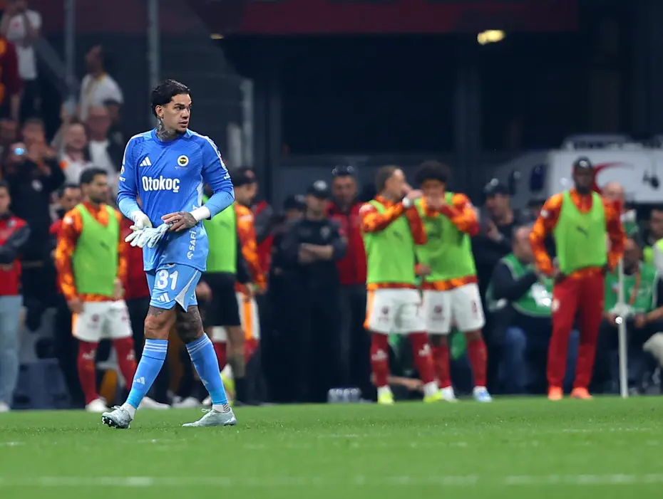 Ve Fenerbahçe'den Ederson'la ilgili kesin karar çıktı! İşte verilen ceza... - 3 Ve Fenerbahçe'den Ederson'la ilgili kesin karar çıktı! İşte verilen ceza... - 3