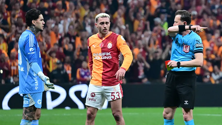 Trio ekibi, Yasin Kol'a ateş püskürdü! Derbide 1 penaltı, tam 5 kırmızı kart atlandı - 14