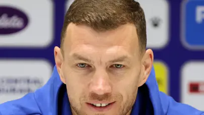 Süper Lig'in eski yıldızı transfer için Dzeko'yu bekliyor: Schalke'de herkesin gözü bu kararda