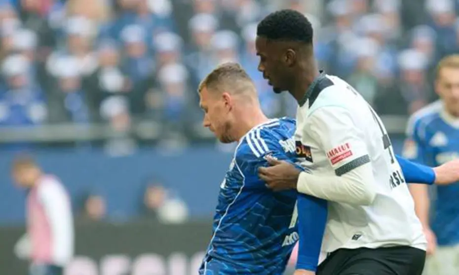 Edin Dzeko ve Kenan Karaman iş birliği Schalke'ye puanı getirdi - 2