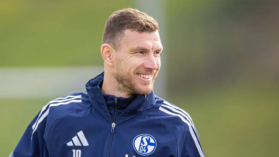 40 yaşındaki Edin Dzeko imzayı atıyor! Gollerini yeniden sıralamaya geliyor - 3 40 yaşındaki Edin Dzeko imzayı atıyor! Gollerini yeniden sıralamaya geliyor - 3