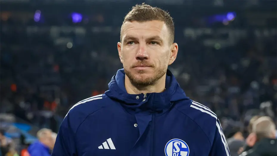40 yaşındaki Edin Dzeko imzayı atıyor! Gollerini yeniden sıralamaya geliyor - 5 40 yaşındaki Edin Dzeko imzayı atıyor! Gollerini yeniden sıralamaya geliyor - 5