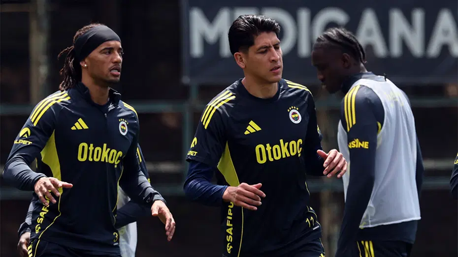Fenerbahçe'de ayrılık! Farkında olmadan son maçına çıkmış - 5