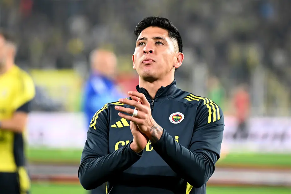 Edson Alvarez'le birlikte o da gidiyor! Fenerbahçe'ye veda ediyorlar