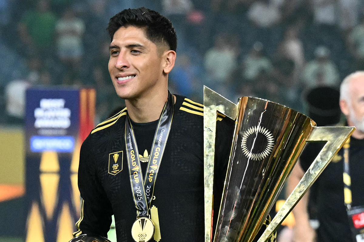 Fenerbahçe'nin 8. transferi Edson Alvarez oldu: İstanbul'a imzaya geliyor