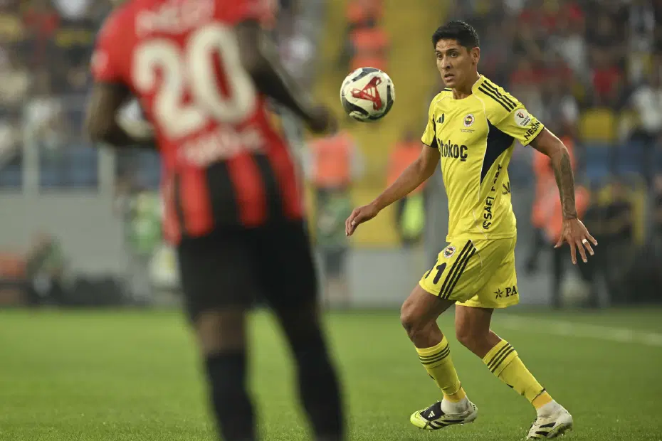 Mourinho için Fenerbahçe'ye gelen Edson Alvarez'den flaş açıklama: Ülke tarihinde ilk olacaktı - 4