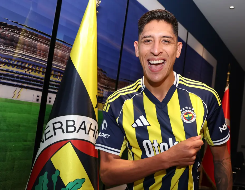 SON DAKİKA | Fenerbahçe transferi resmen açıkladı: "Bu forma için her şeyi yapacağım" - 2 SON DAKİKA | Fenerbahçe transferi resmen açıkladı: "Bu forma için her şeyi yapacağım" - 2