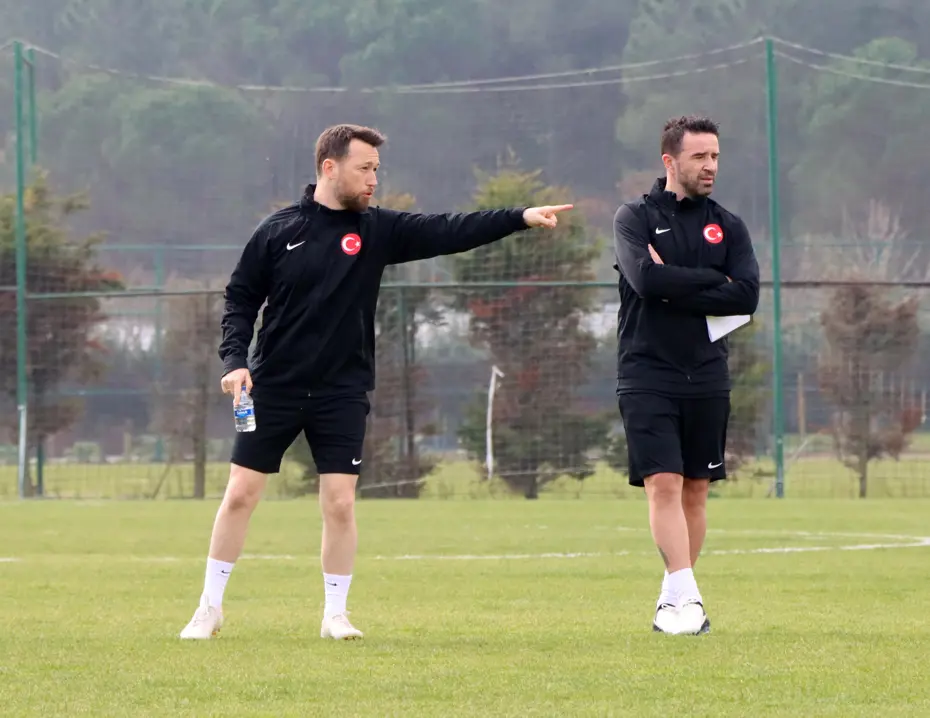 Gökhan Gönül milli takımdaki görevinden ayrıldı, yeni maceraya yelken açıyor - 2