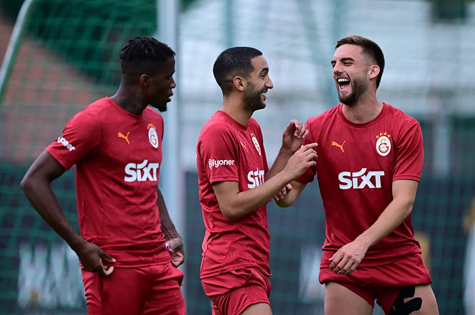 Zaha ve Ziyech toplantı odasına: Okan Buruk, iki yıldızı da aynı konuda uyardı - 5 Zaha ve Ziyech toplantı odasına: Okan Buruk, iki yıldızı da aynı konuda uyardı - 5