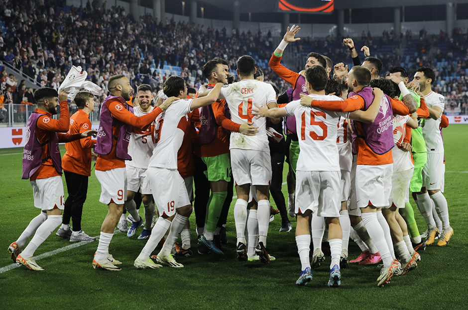 Milli Takım, Letonya karşısında ilkin peşinde