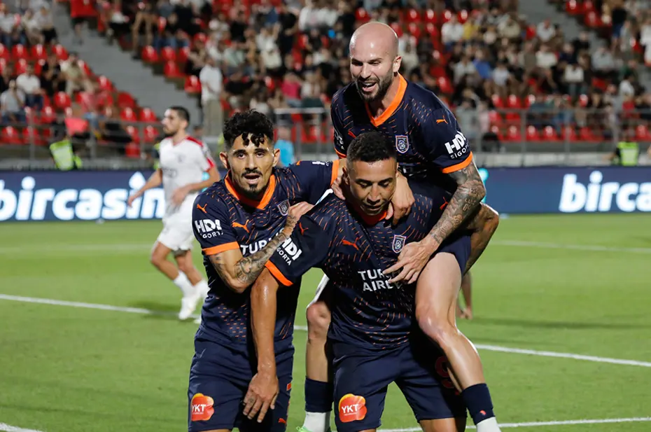 Süper Lig'de sezonun ilk şampiyonluk tahmini yapıldı: İşte sonuçlar... - 8