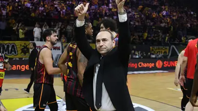 Yakup Sekizkök'ten final sözleri: "Çok büyük gurur duyacağız" Yakup Sekizkök'ten final sözleri: "Çok büyük gurur duyacağız"