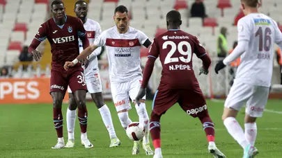 Sivas'ta soğuk geceyi ısıtan gol düellosu: 3-3