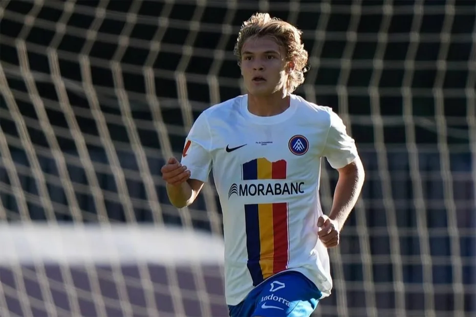 Efe Akman, İspanya'daki ilk maçında yapacağını yaptı: Orta sahadan tam adrese - 1