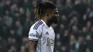 El Bilal Toure, Sergen Yalçın'ın kararını bekliyor! Opsiyondan umudu kalmadı El Bilal Toure, Sergen Yalçın'ın kararını bekliyor! Opsiyondan umudu kalmadı