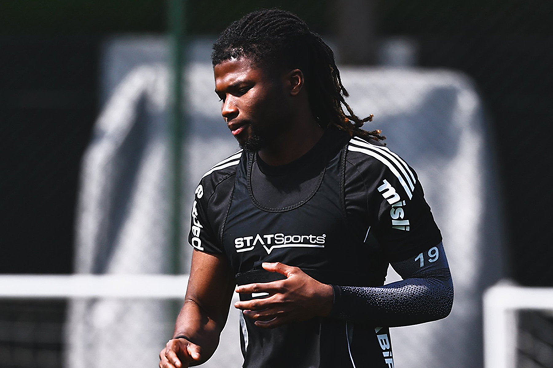 Beşiktaşlılar bu haberi bekliyordu: El Bilal Toure'nin Fenerbahçe derbisi öncesi son durumu belli oldu