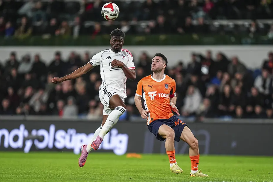 Beşiktaş'a kötü haber! El Bilal Toure için sakatlık açıklaması - 2