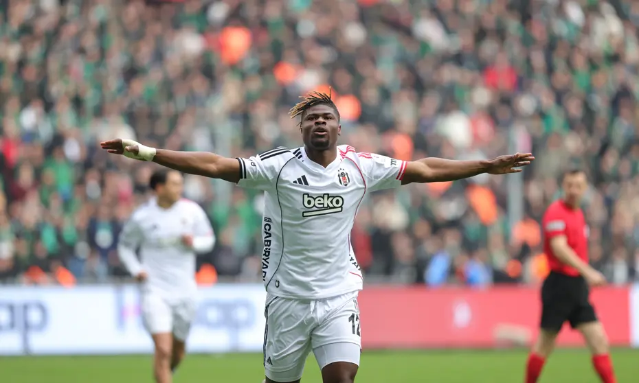 Sergen Yalçın tam da Galatasaray derbisi öncesi sezonun en kritik kararını verdi! Artık her şey netleşti - 4