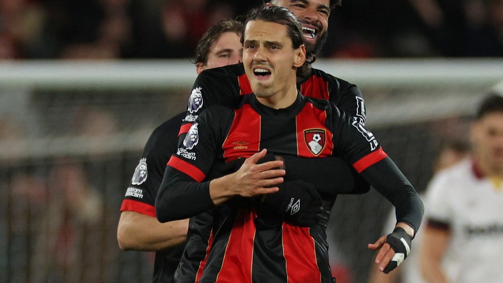 10 yıl sonra Türkiye'ye dönüş: Enes Ünal "Gelirim" dedi, teklif apar topar hazırlandı