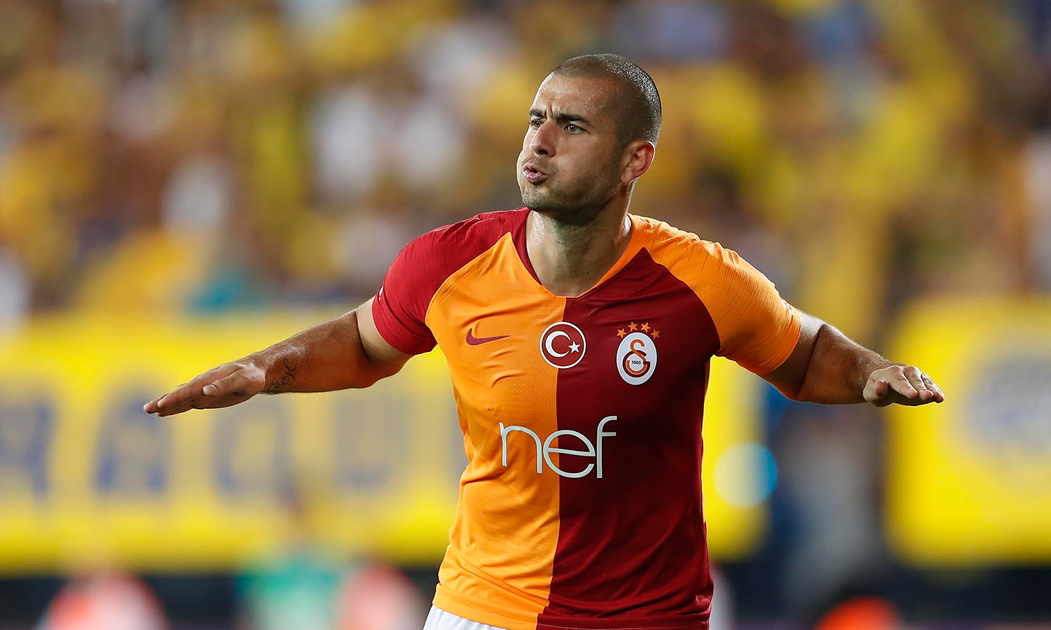 Eren Derdiyok 10 yıl sonra Galatasaray'a döndü