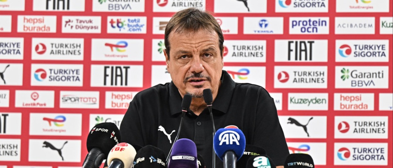 Ergin Ataman'ın siniri galibiyete rağmen geçmedi: "Dünyanın en saçma şeyi bu"