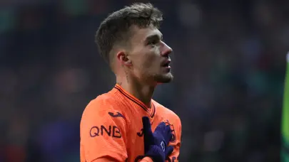 Trabzonspor'dan Selçuk İnan'a Muçi göndermesi Trabzonspor'dan Selçuk İnan'a Muçi göndermesi