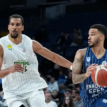 Anadolu Efes ligde 7'nciliğe kadar geriledi