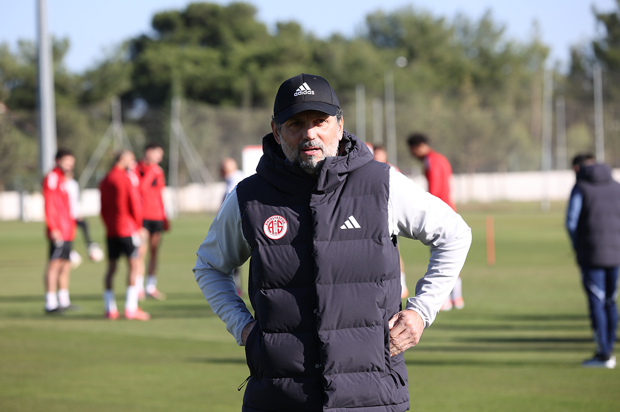 Erol Bulut'tan Galatasaray maçı yorumu: "En iyisini göstermemiz gerekiyor"