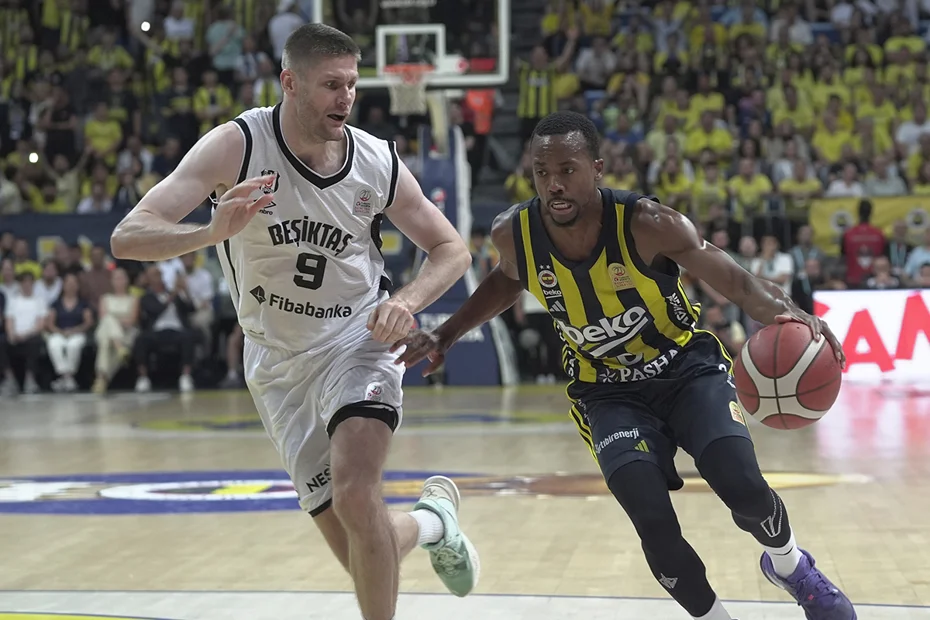 Şampiyonluk sonrası Fenerbahçe Beko'dan Galatasaray'a transfer: Anlaşma tamam - 1