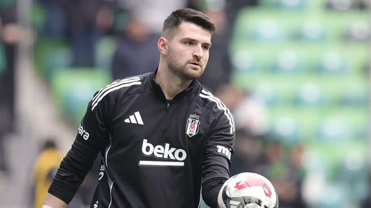 Beşiktaş'ta kaleci krizi: Ersin Destanoğlu'nun sözleşmesi sona eriyor, Göztepe devrede — image 6
