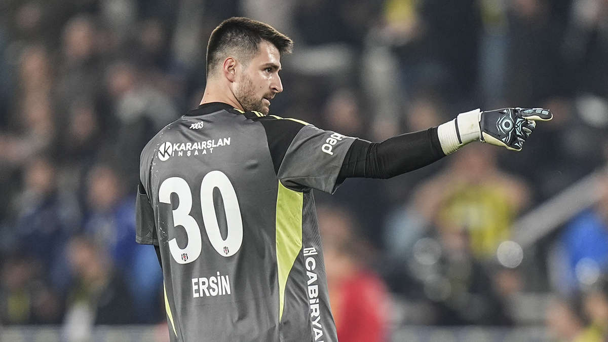 Derbi biter bitmez Ersin Destanoğlu gelişmesi